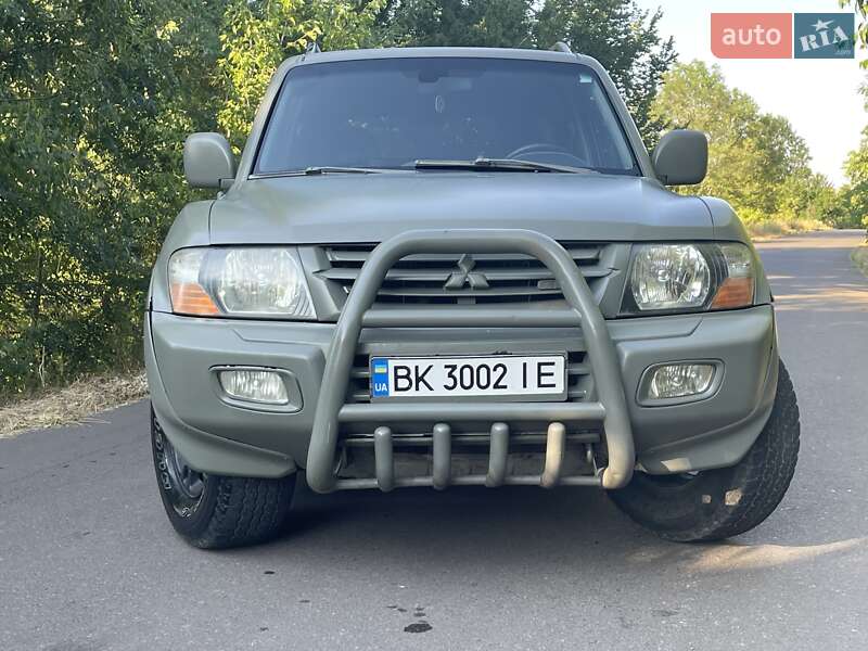 Внедорожник / Кроссовер Mitsubishi Pajero 2001 в Одессе