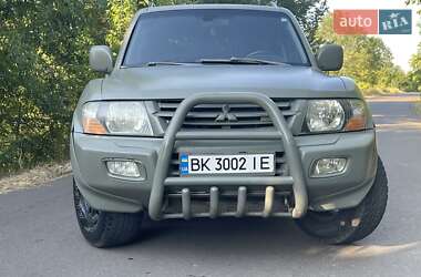 Внедорожник / Кроссовер Mitsubishi Pajero 2001 в 