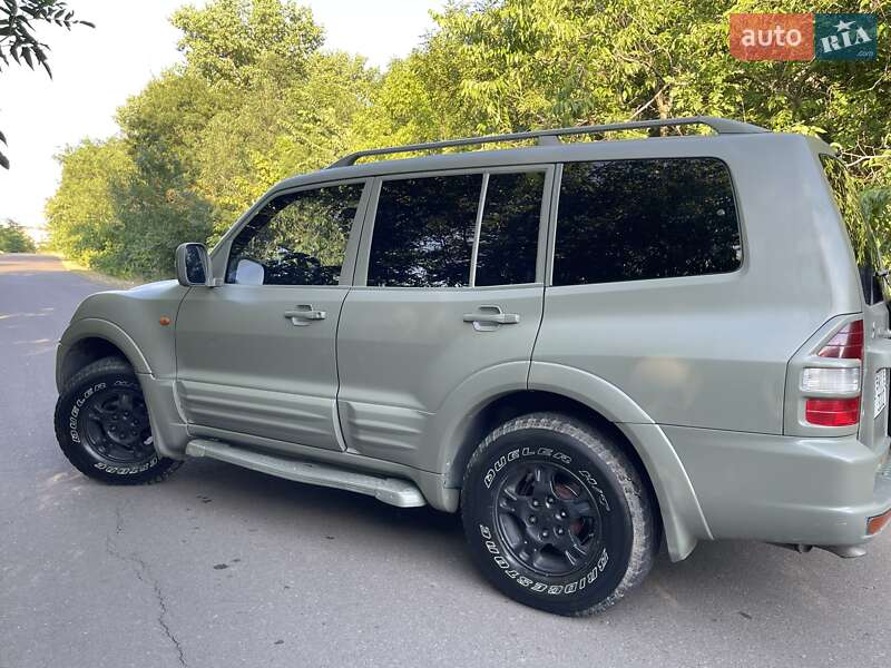 Внедорожник / Кроссовер Mitsubishi Pajero 2001 в Одессе