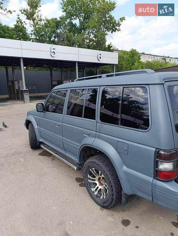 Внедорожник / Кроссовер Mitsubishi Pajero 1995 в Кропивницком