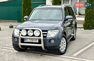 Внедорожник / Кроссовер Mitsubishi Pajero 2007 в 