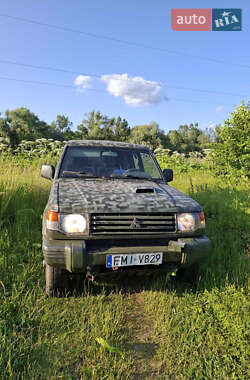 Внедорожник / Кроссовер Mitsubishi Pajero 1997 в Сваляве