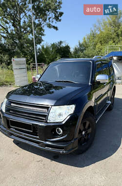 Внедорожник / Кроссовер Mitsubishi Pajero 2008 в Сумах