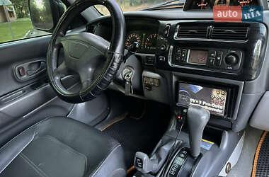 Внедорожник / Кроссовер Mitsubishi Pajero 2006 в 
