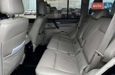 Внедорожник / Кроссовер Mitsubishi Pajero 2009 в 