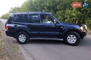 Внедорожник / Кроссовер Mitsubishi Pajero 2004 в 