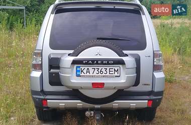 Внедорожник / Кроссовер Mitsubishi Pajero 2007 в 