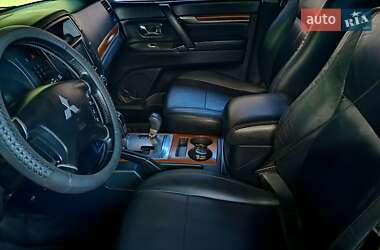 Внедорожник / Кроссовер Mitsubishi Pajero 2008 в 