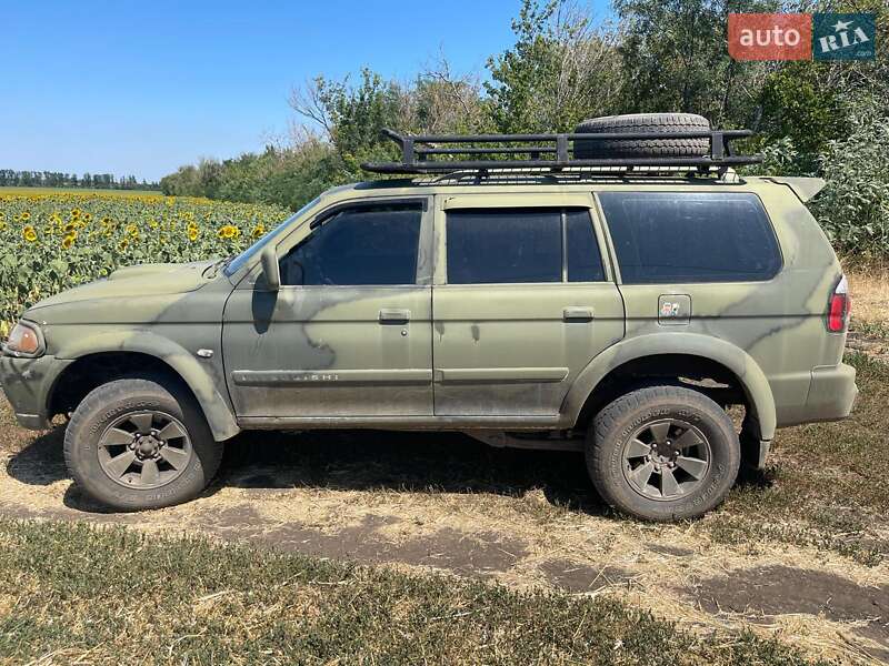 Внедорожник / Кроссовер Mitsubishi Pajero 2008 в Новониколаевке