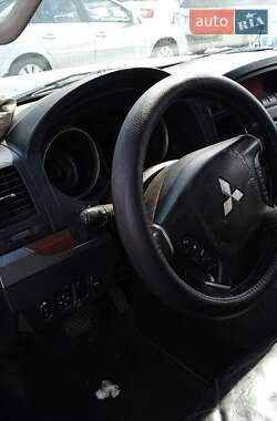 Позашляховик / Кросовер Mitsubishi Pajero 2008 в 