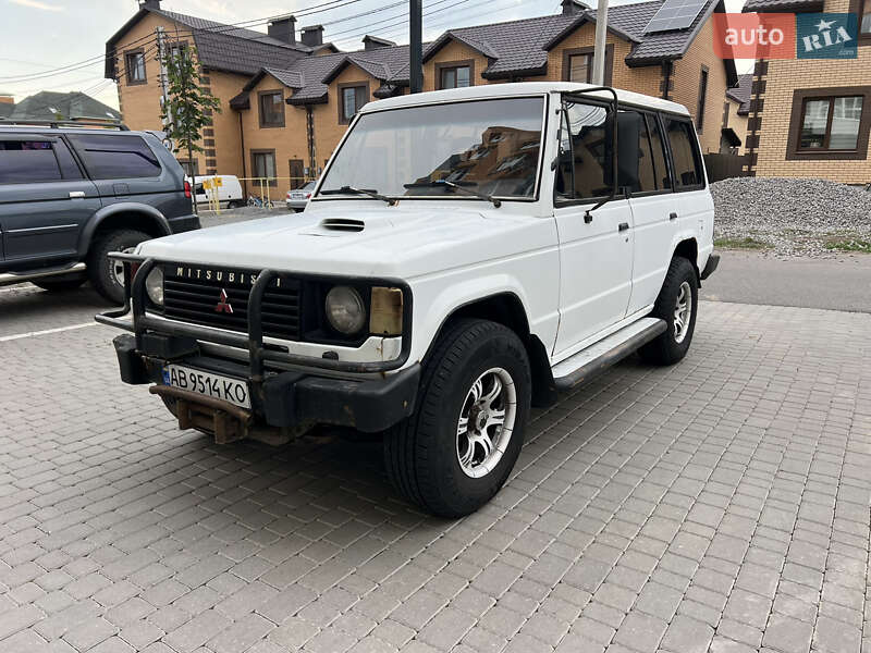 Позашляховик / Кросовер Mitsubishi Pajero 1988 в Вінниці