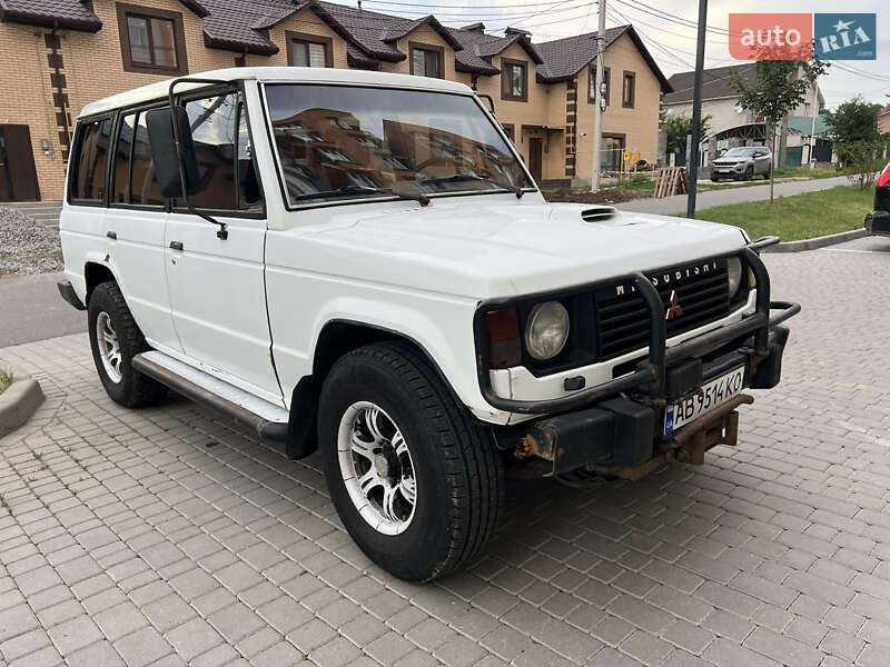 Позашляховик / Кросовер Mitsubishi Pajero 1988 в Вінниці