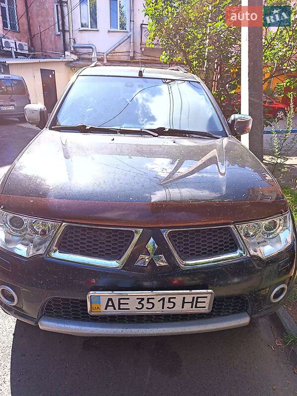 Внедорожник / Кроссовер Mitsubishi Pajero 2010 в Хмельницком