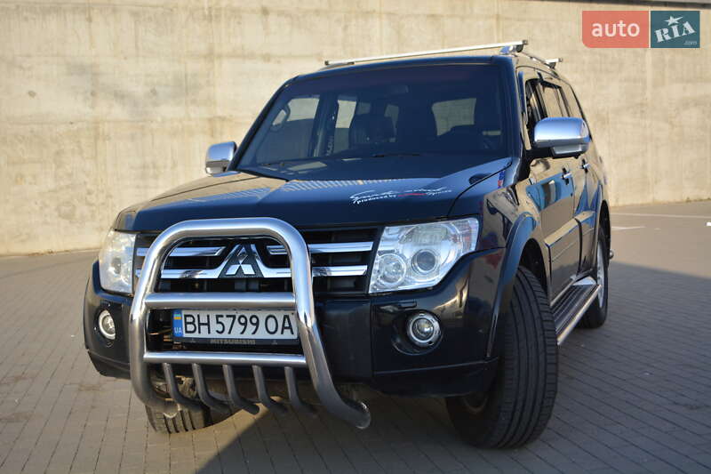 Внедорожник / Кроссовер Mitsubishi Pajero 2007 в Одессе