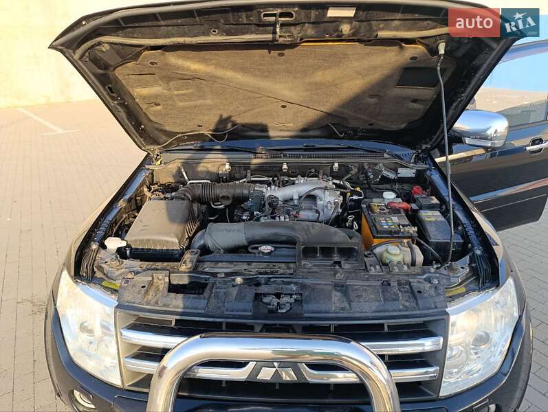 Внедорожник / Кроссовер Mitsubishi Pajero 2007 в Одессе фото 5 Внедорожник / Кроссовер Mitsubishi Pajero 2007 в Одессе