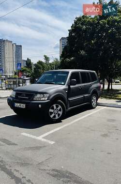 Внедорожник / Кроссовер Mitsubishi Pajero 2006 в Киеве
