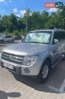 Позашляховик / Кросовер Mitsubishi Pajero 2008 в Києві