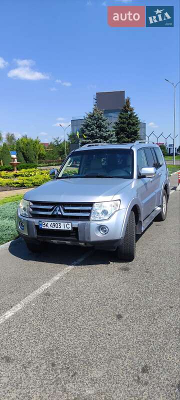 Mitsubishi Pajero 2007