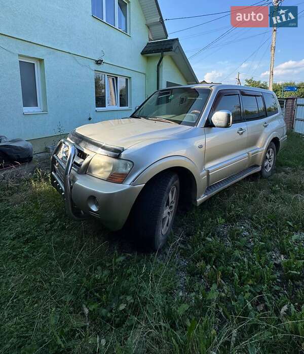 Внедорожник / Кроссовер Mitsubishi Pajero 2006 в Ивано-Франковске