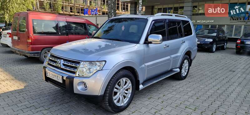 Внедорожник / Кроссовер Mitsubishi Pajero 2008 в 