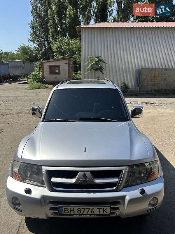 Внедорожник / Кроссовер Mitsubishi Pajero 2007 в Одессе