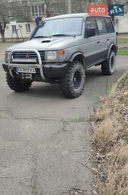 Внедорожник / Кроссовер Mitsubishi Pajero 1995 в Николаеве