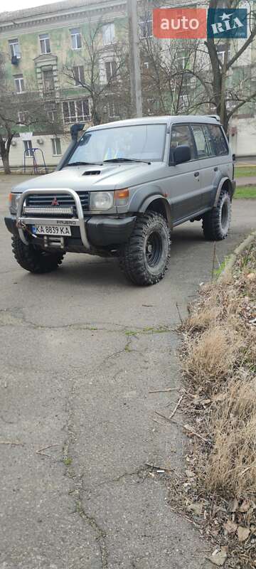 Mitsubishi Pajero 1995