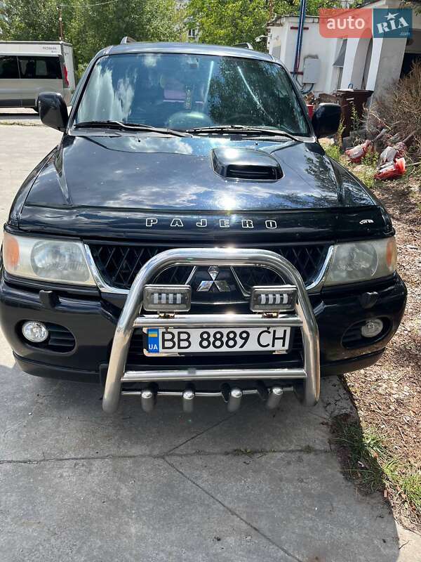 Внедорожник / Кроссовер Mitsubishi Pajero 2007 в Киеве