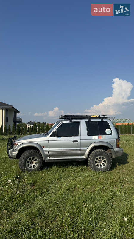 Позашляховик / Кросовер Mitsubishi Pajero 1992 в Ужгороді