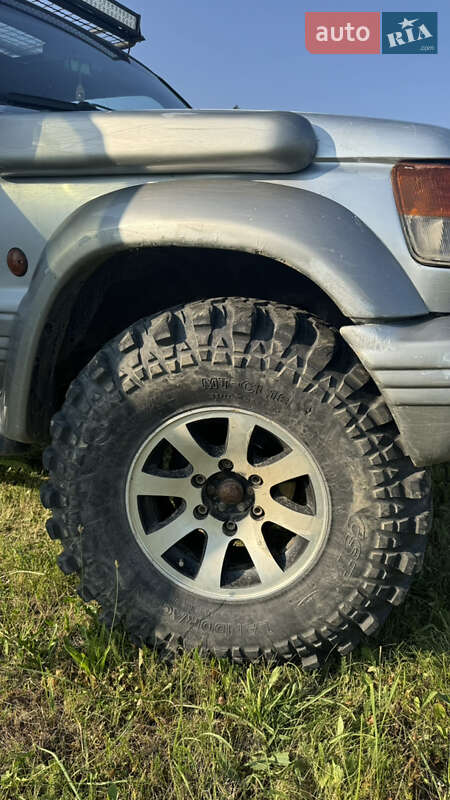 Позашляховик / Кросовер Mitsubishi Pajero 1992 в Ужгороді