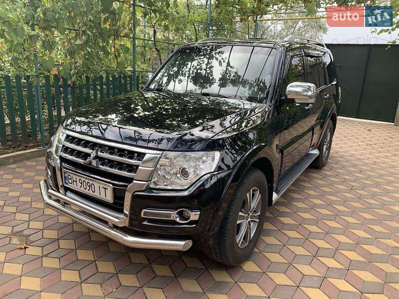 Внедорожник / Кроссовер Mitsubishi Pajero 2007 в Одессе