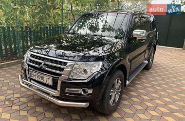 Внедорожник / Кроссовер Mitsubishi Pajero 2007 в 