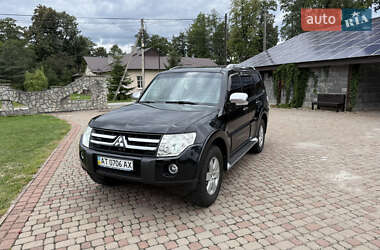 Внедорожник / Кроссовер Mitsubishi Pajero 2008 в 