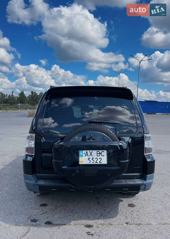 Внедорожник / Кроссовер Mitsubishi Pajero 2008 в Харькове