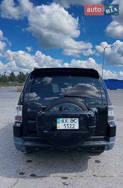 Внедорожник / Кроссовер Mitsubishi Pajero 2008 в 