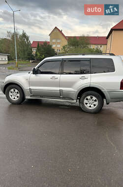 Внедорожник / Кроссовер Mitsubishi Pajero 2003 в 