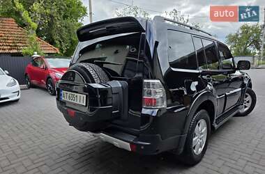 Внедорожник / Кроссовер Mitsubishi Pajero 2007 в 