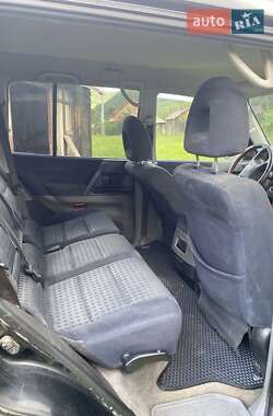 Внедорожник / Кроссовер Mitsubishi Pajero 2000 в 