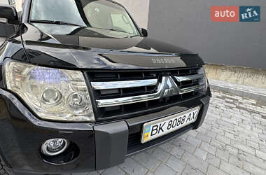 Внедорожник / Кроссовер Mitsubishi Pajero 2007 в 