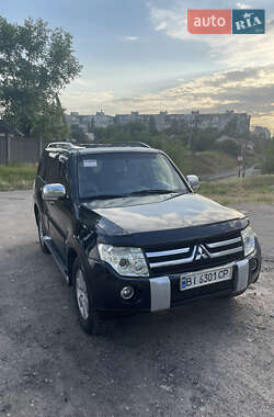 Внедорожник / Кроссовер Mitsubishi Pajero 2008 в 