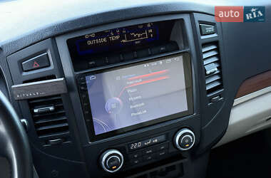 Внедорожник / Кроссовер Mitsubishi Pajero 2008 в 