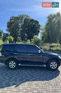 Внедорожник / Кроссовер Mitsubishi Pajero 2007 в 