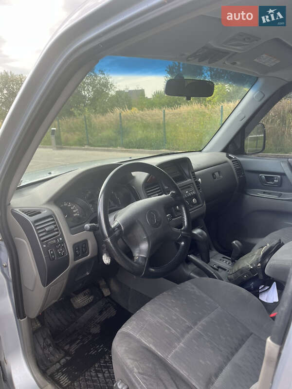 Внедорожник / Кроссовер Mitsubishi Pajero 2006 в Дрогобыче