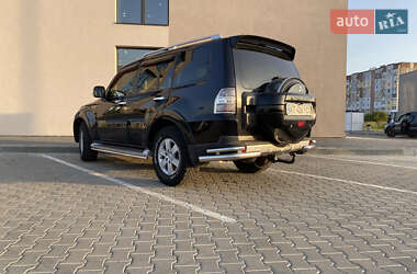 Внедорожник / Кроссовер Mitsubishi Pajero 2007 в 