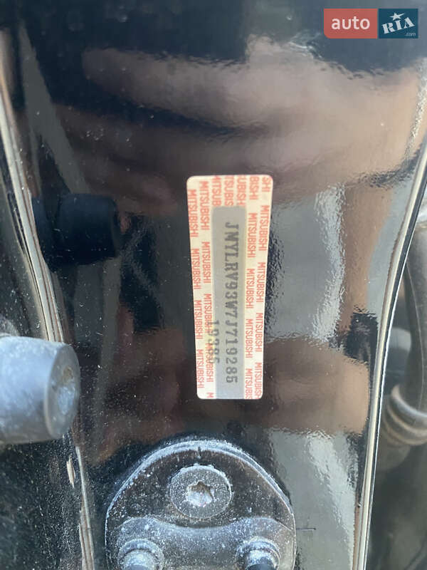 Позашляховик / Кросовер Mitsubishi Pajero 2007 в Калуші фото 35 Позашляховик / Кросовер Mitsubishi Pajero 2007 в Калуші