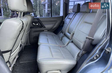 Внедорожник / Кроссовер Mitsubishi Pajero 2007 в 