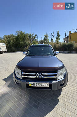 Внедорожник / Кроссовер Mitsubishi Pajero 2008 в 