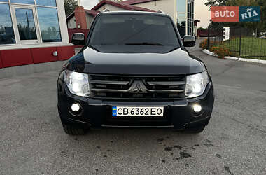 Внедорожник / Кроссовер Mitsubishi Pajero 2008 в 