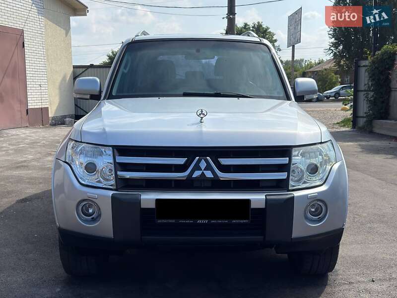 Внедорожник / Кроссовер Mitsubishi Pajero 2008 в Ахтырке