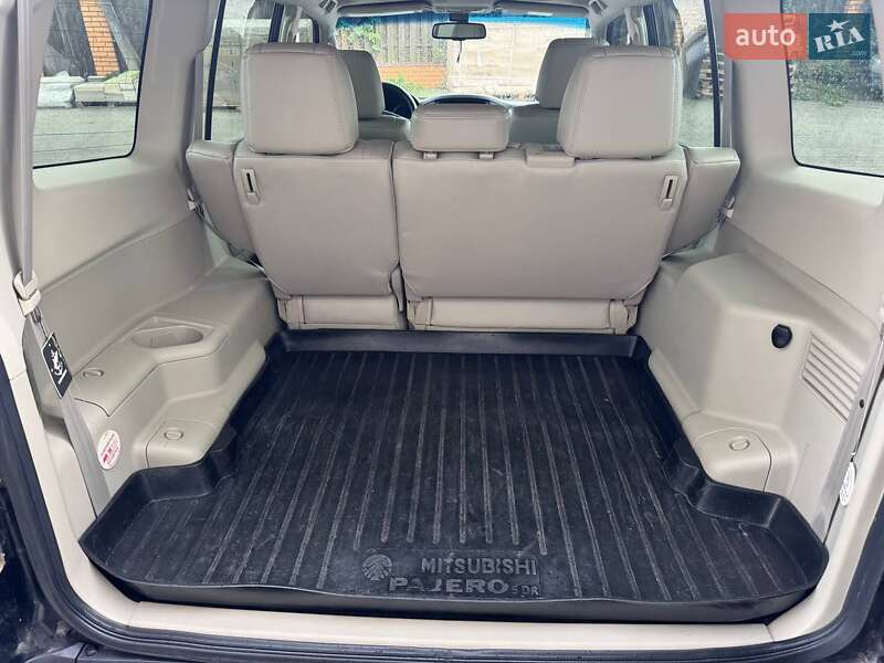 Внедорожник / Кроссовер Mitsubishi Pajero 2007 в Киеве